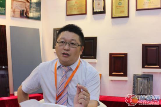 伊人直播色版下载化工在13屆中博會接受慧聰采訪